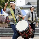 いわき街なかコンサートinTAIRA⑩　小太郎町公園では、『チル打連』、『一打の会』によって日本の伝統芸能・和太鼓が演舞されました。